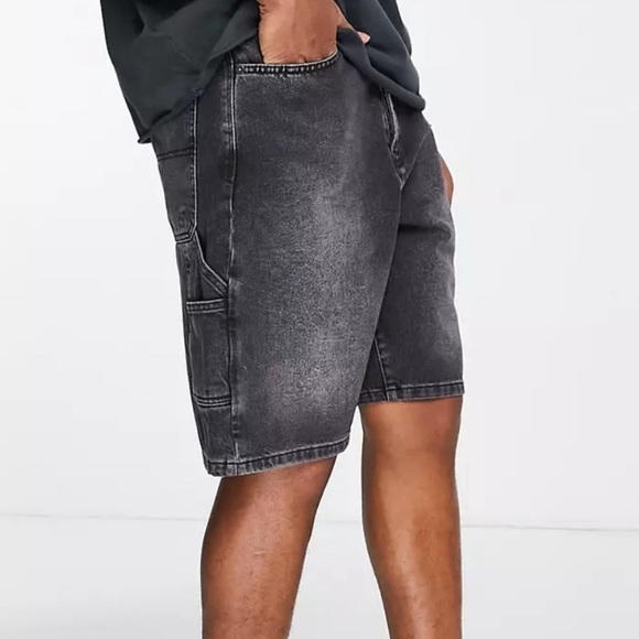 TOPMAN STRAIGHT LEG DENIM SHORTS IN WASHED BLACK 28 NEW - Picture 5 of 5